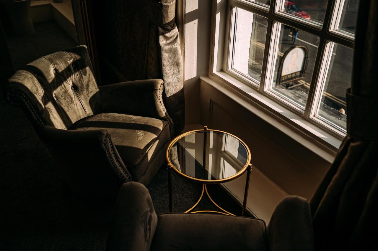 The Queens Hotel Литам Сент Аннс Екстериор снимка